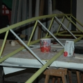 Costruzione della Gru. Laboratori per il 29° Corteo di Carnevale di Scampia, 2011. <em>Ph. Martina Pignataro.</em>