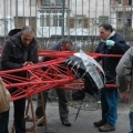Allestimento della Gru per il 30° Corteo di Carnevale di Scampia, domenica 19 febbraio 2012. <em>Ph. Martina Pignataro.</em>