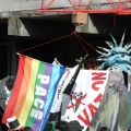 La Gru al 30° Corteo di Carnevale di Scampia, domenica 19 febbraio 2012. <em>Ph. Aniello Gentile.</em>
