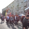 La Gru accompagnata dai pappeci al 38° Corteo di Carnevale di Scampia, domenica 23 febbraio 2020. Ph. Aniello Gentile.