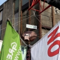 Il Ragno - deroga agli insetti - posizionato sulla Gru per il 42° Corteo di Carnevale di Scampia, domenica 11 febbraio 2024. Ph Maria Reitano.