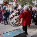 Mirella suona la grancassa per la partenza del 43° Corteo di Carnevale di Scampia, domenica 2 marzo 2025. Ph Maria Reitano.