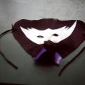 1986. Maschera di ritagli di pelle.