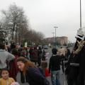 Il ricongiungimento del corteo dopo la sosta nel Lotto P. ph. Aniello Gentile.