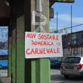 Avvisi in vista del 33° Corteo di Carnevale di Scampia, 2015. Ph. Martina Pignataro.