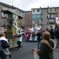 Il 33° Corteo di Carnevale di Scampia imbocca via del Gran Sasso, domenica 15 febbraio 2015. Ph. Aniello Gentile.
