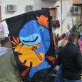 Lo stendardo della BandaBaleno Murga di Napoli coordinatrice del turbinio di murgueri approdati al 34° Corteo di Carnevale di Scampia, domenica 7 febbraio 2016. Ph. Aniello Gentile.