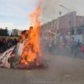 Falò allegorico del 34° Corteo di Carnevale di Scampia, domenica 7 febbraio 2016. Ph. Ferdinando Kaiser.