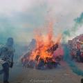 Falò allegorico del 34° Corteo di Carnevale di Scampia, domenica 7 febbraio 2016. Ph. Ferdinando Kaiser.