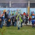 Le maschere positive vincono sul falò allegorico del 34° Corteo di Carnevale di Scampia, domenica 7 febbraio 2016. Ph. Aniello Gentile.