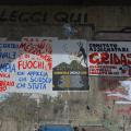Manifesti di Carnevale Sociale 2018 fuori la sede del GRIDAS, febbraio 2018. Ph. Martina Pignataro.