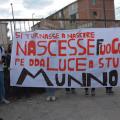 I ragazzi del gruppo Giovani della parrocchia Spirito Santo e Ns. Signora di Fatima dei padri dehoniani - Napoli al 36° Corteo di Carnevale di Scampia, domenica 11 febbraio 2018. Ph. Martina Pignataro.