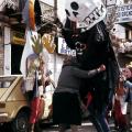 1984. Si può ballare con la maschera della morte.