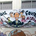 Striscione contro il primo governo Berlusconi (1994).