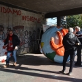 Montaggio del globo per il 40° Corteo di Carnevale di Scampia, domenica 27 febbraio 2022. <em>Ph Martina Pignataro.</em>