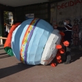 Montaggio del globo per il 40° Corteo di Carnevale di Scampia, domenica 27 febbraio 2022. <em>Ph Martina Pignataro.</em>