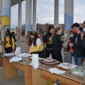 Festa in piazza “Giovanni Paolo II” con il Frente Murguero Italiano dopo il 40° Corteo di Carnevale di Scampia, domenica 27 febbraio 2022. <em>Ph Martina Pignataro.</em>