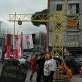 Allestimento della Gru per il 29° Corteo di Carnevale di Scampia, domenica 6 marzo 2011. <em>Ph. Martina Pignataro.</em>