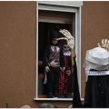 La Morte assume le istanze del momento, contro la s-vendita del Cimitero delle Fontanelle, al 41° Corteo di Carnevale di Scampia, domenica 19 febbraio 2023. <em>Ph Ferdinando Kaiser.</em>