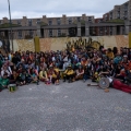 Il Frente Murguero Italiano a Largo Battaglia al termine del 41° Corteo di Carnevale di Scampia, domenica 19 febbraio 2023. <em>Ph Andrea Mercanti.</em>