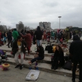 La Piazza invasa dal Frente Murguero Italiano al termine del 41° Corteo di Carnevale di Scampia, domenica 19 febbraio 2023. <em>Ph Martina Pignataro.</em>