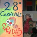 Il 28° corteo di carnevale del GRIDAS, pitturazione del totem (legno e cartone) di apertura del corteo, 11 febbraio 2010. ph. Martina Pignataro.