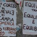 Manifesti per il 35° Corteo di Carnevale di Scampia. Ph. Martina Pignataro.