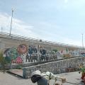 Punta Vagno, Genova, 2001: murales contro il G8. Vista d