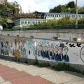 Punta Vagno, Genova, 2001: murales contro il G8. Vista d