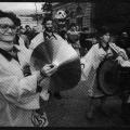Teatro di strada: Manifestazione per la pace a Bagnoli, 1983. ph: Luciano Ferrara